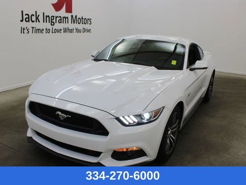 Used 2017 Ford Mustang GT Premium RWD image 1