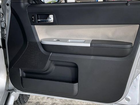 Used 2009 Mercury Mariner 2WD image 22