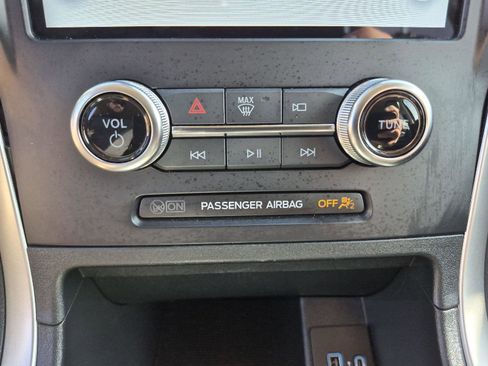 Certified 2024 Ford Edge SEL image 22