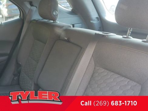Used 2020 Chevrolet Equinox LT AWD/4WD image 38