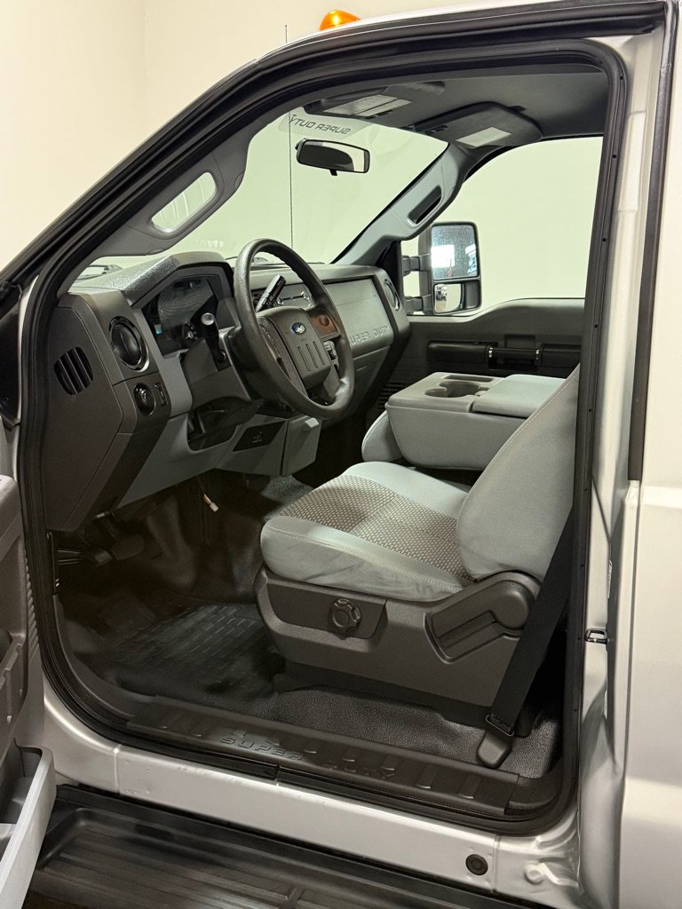 Used 2015 Ford F350 XL w/ Power Equipment Group AWD/4WD image 8