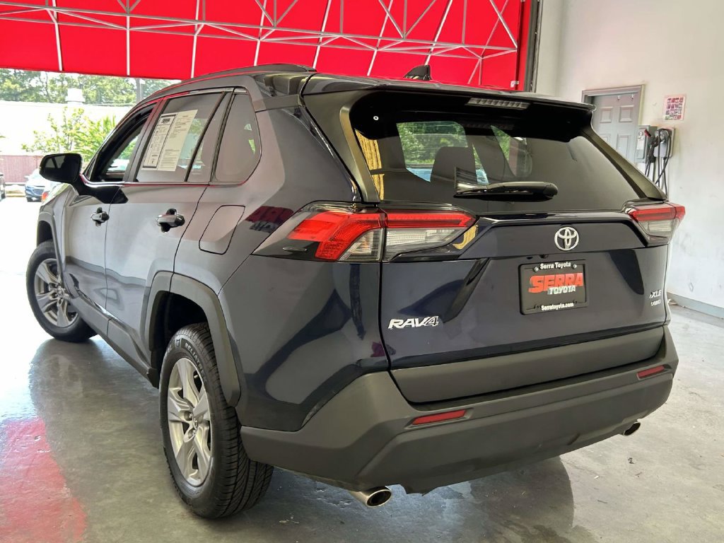 Certified 2025 Toyota RAV4 XLE AWD/4WD image 5