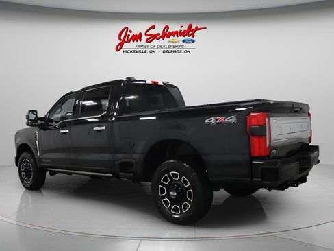 Used 2024 Ford F250 Platinum image 4