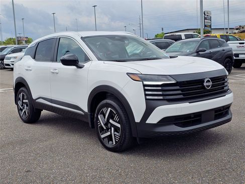 Used 2026 Nissan Kicks SV FWD image 5