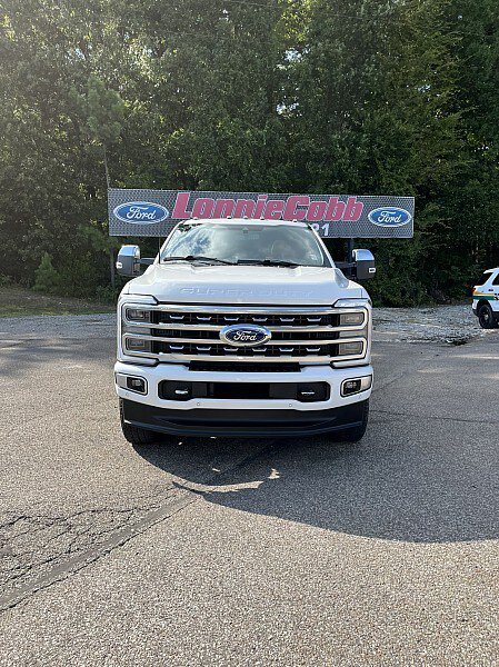 Used 2024 Ford F250 Platinum AWD/4WD image 2