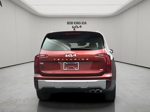 Used 2024 Kia Telluride S w/ S Sunroof Package image 23