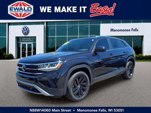 Used 2023 Volkswagen Atlas Cross Sport SE w/ Panoramic Sunroof Package AWD/4WD image 3
