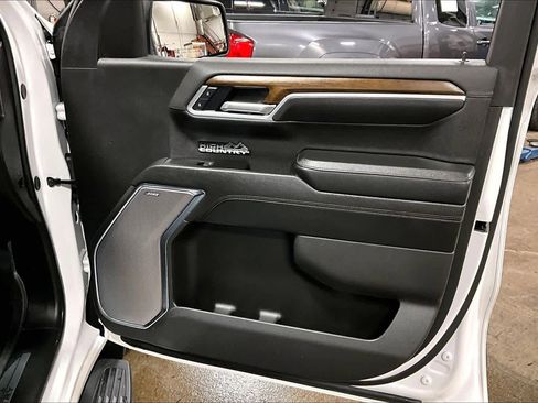 Used 2025 Chevrolet Silverado 1500 High Country w/ Z71 Off-Road Package image 21