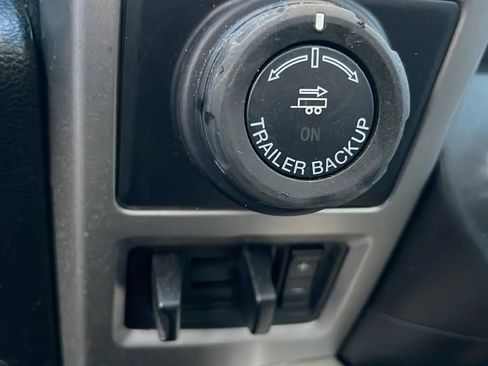 Used 2019 Ford F150 Lariat image 35