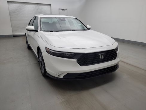 Used 2023 Honda Accord EX image 14