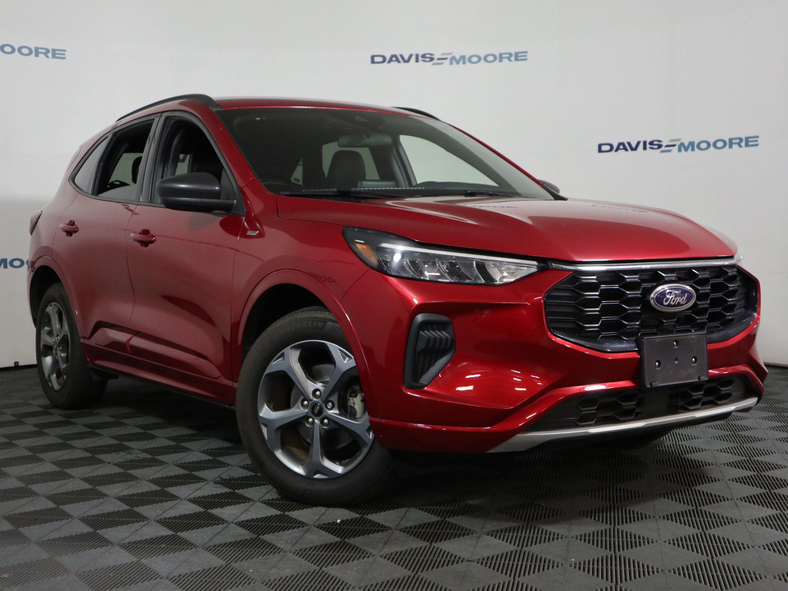 Used 2024 Ford Escape ST-Line AWD/4WD image 2