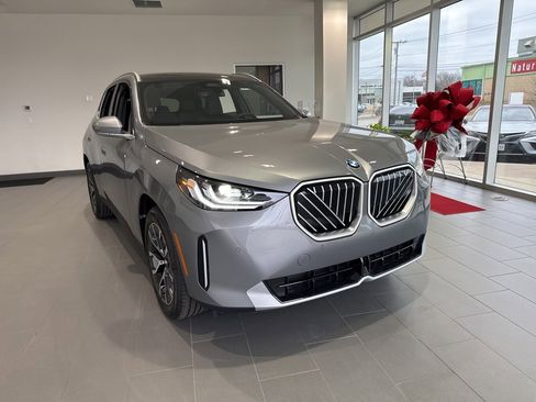 New 2026 BMW X3 xDrive30 w/ Convenience Package image 2