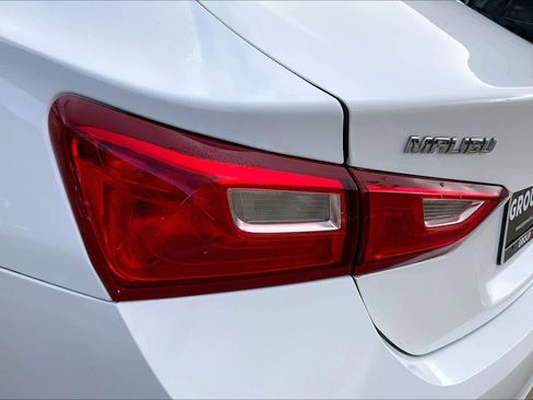 Used 2023 Chevrolet Malibu LS image 28