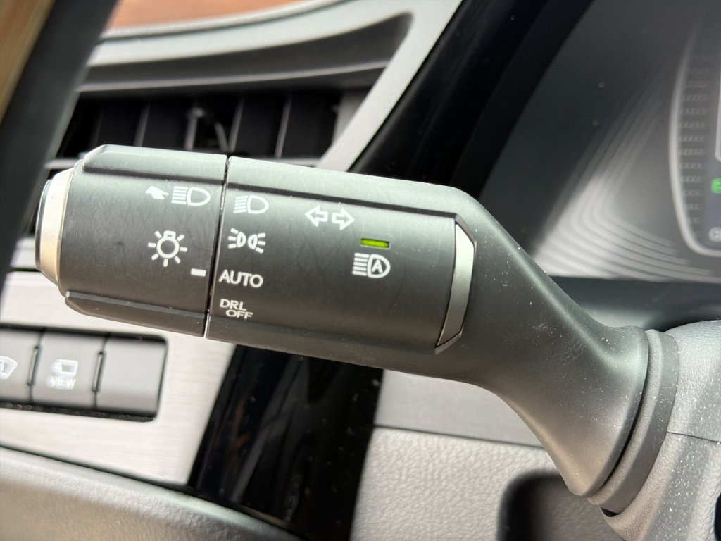 Used 2024 Lexus ES 350 Ultra Luxury w/ Accessory Package (Z2) FWD image 28