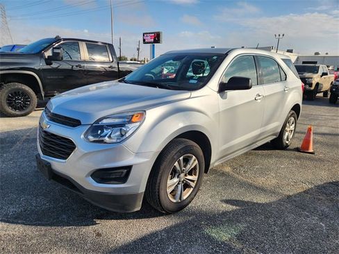 Used 2016 Chevrolet Equinox LS image 3