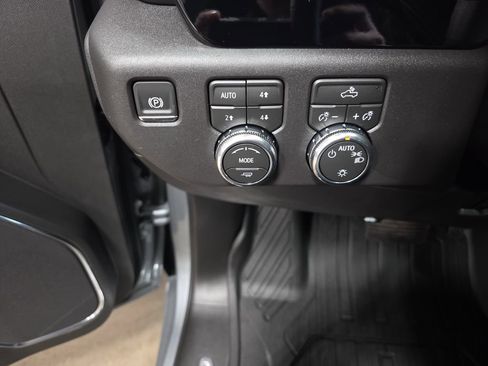 New 2026 GMC Sierra 1500 SLE AWD/4WD image 25