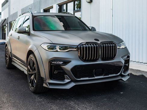 Used 2022 BMW X7 M50i w/ Dynamic Handling Package AWD/4WD image 3