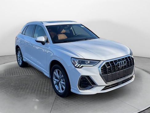 Certified 2025 Audi Q3 2.0T Premium Plus w/ Premium Plus Package image 1