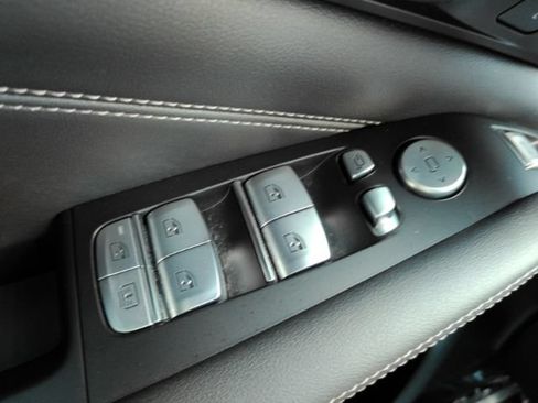 Used 2023 BMW X7 xDrive40i w/ M Sport Package AWD/4WD image 47
