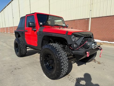 Used 2015 Jeep Wrangler Sport image 2