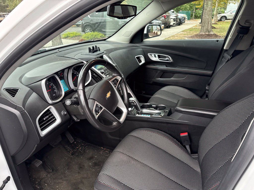 Used 2013 Chevrolet Equinox LT w/ Driver Convenience Package FWD image 9