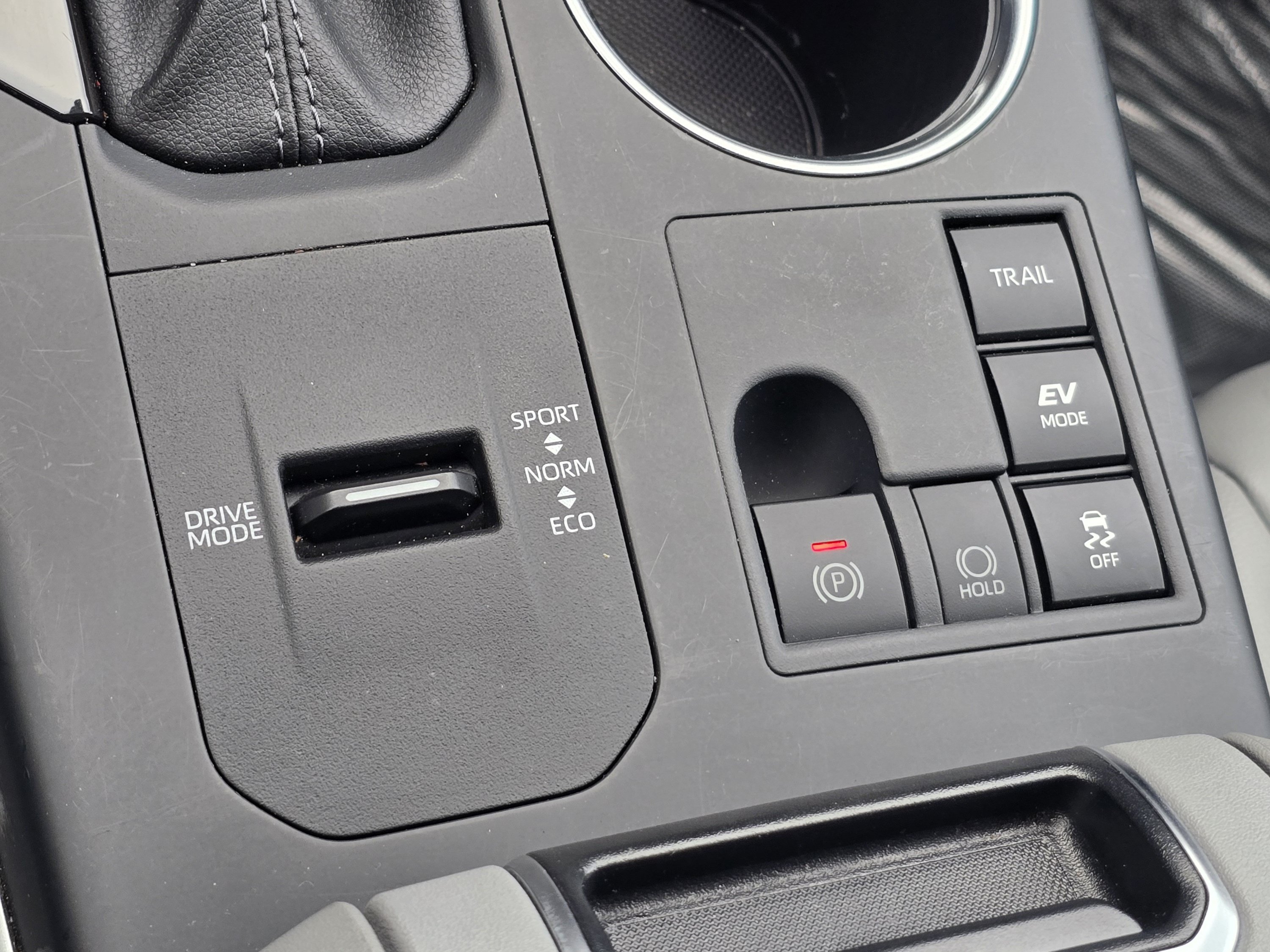 Certified 2026 Toyota Highlander XLE AWD/4WD image 16