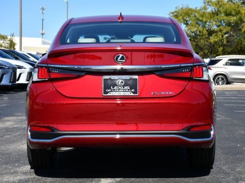 New 2025 Lexus ES 300h w/ Premium Package image 6