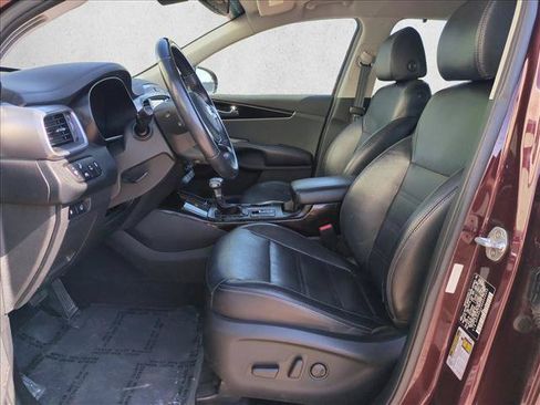 Used 2019 Kia Sorento EX w/ EX Premium Package FWD image 16