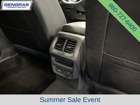 Used 2022 Volkswagen Tiguan SE AWD/4WD image 39