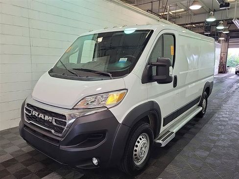 Used 2025 RAM ProMaster 2500 w/ U-Haul Equipment Group FWD image 4
