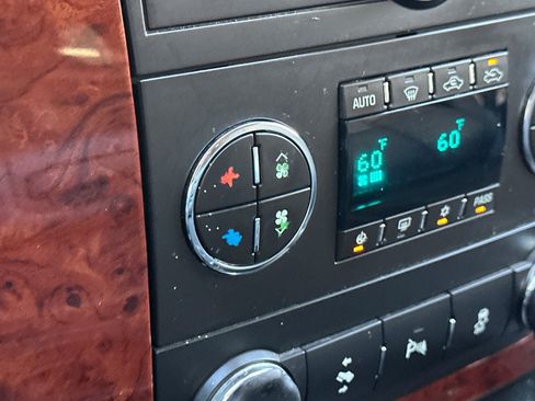 Used 2013 Chevrolet Avalanche LT w/ Texas Edition RWD image 28