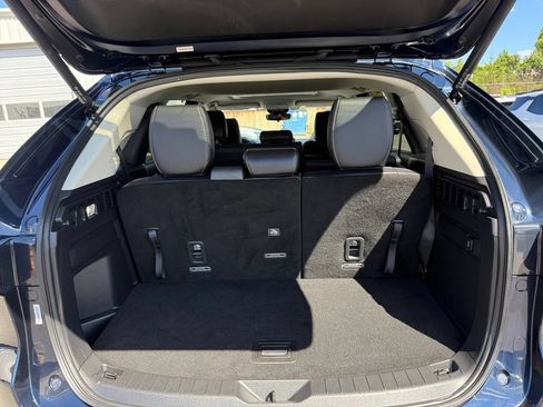 Used 2024 MAZDA CX-90 Plug-In Hybrid w/ Preferred AWD/4WD image 27