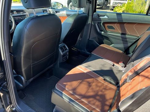 Used 2022 Volkswagen Tiguan SEL R-Line image 17