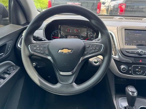 Used 2020 Chevrolet Equinox LS w/ LS Convenience Package FWD image 12
