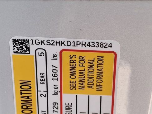 Used 2023 GMC Yukon XL AT4 image 18