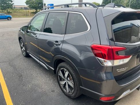 Used 2021 Subaru Forester Touring AWD/4WD image 3