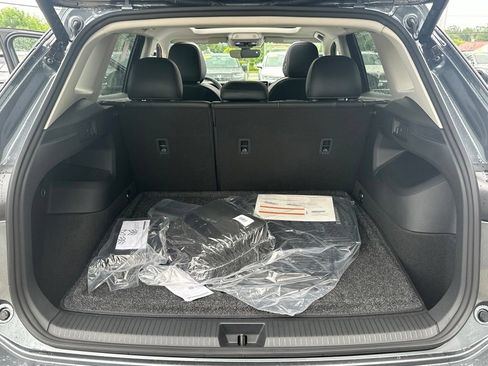 New 2026 Volkswagen Tiguan SE AWD/4WD image 21