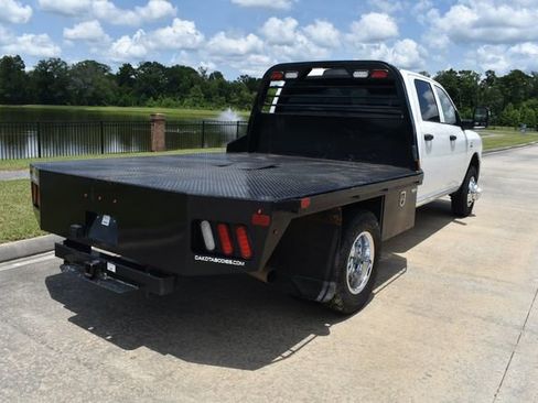 Used 2023 RAM 3500 Tradesman w/ Chrome Appearance Group image 5