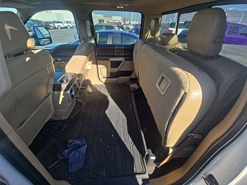 Used 2018 Ford F150 Lariat w/ Equipment Group 502A Luxury image 8