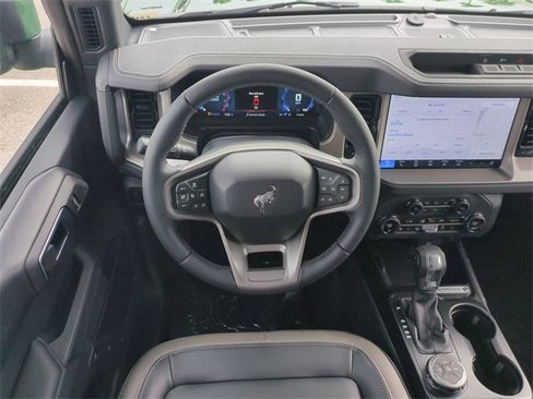New 2025 Ford Bronco Outer Banks image 16