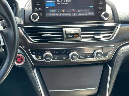 Used 2022 Honda Accord Touring image 22