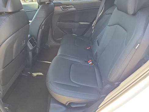 New 2026 Kia Sportage EX image 17