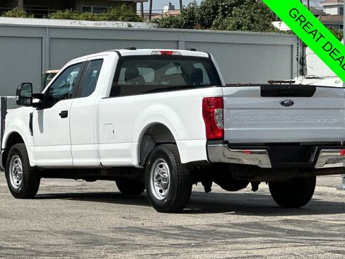 Used 2022 Ford F250 XL w/ Power Equipment Group RWD image 6