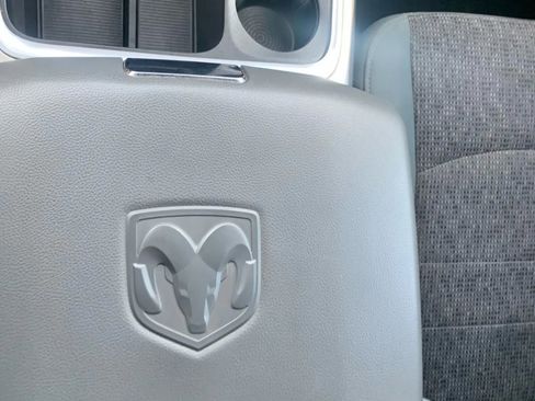 Used 2018 RAM 1500 Lone Star image 33