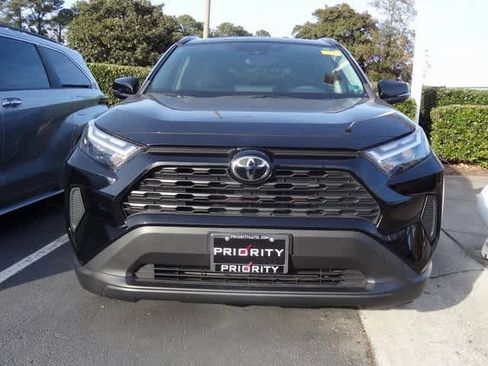 Used 2023 Toyota RAV4 XLE image 2