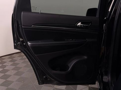 Used 2021 Jeep Grand Cherokee Limited AWD/4WD image 28