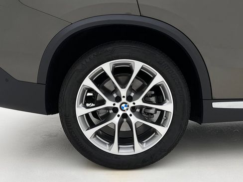 Used 2024 BMW X5 xDrive40i w/ Premium Package AWD/4WD image 29