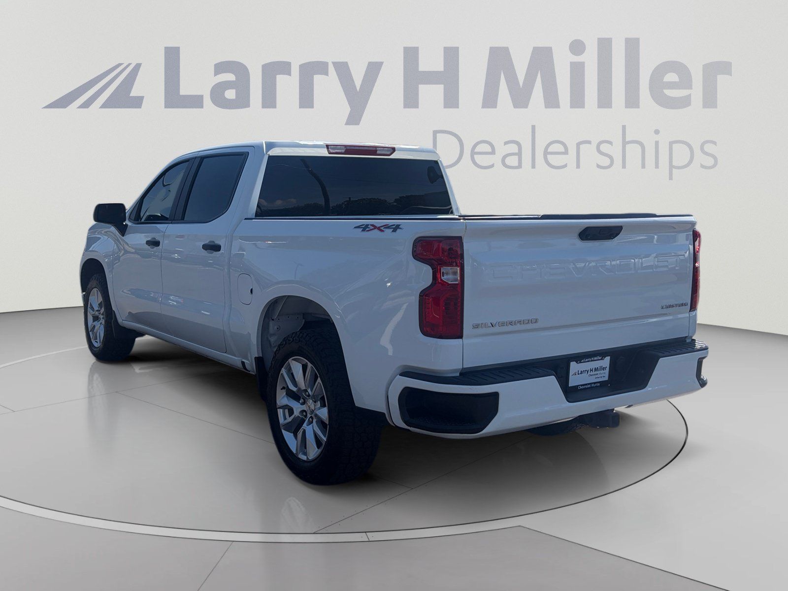 Certified 2024 Chevrolet Silverado 1500 Custom AWD/4WD image 3