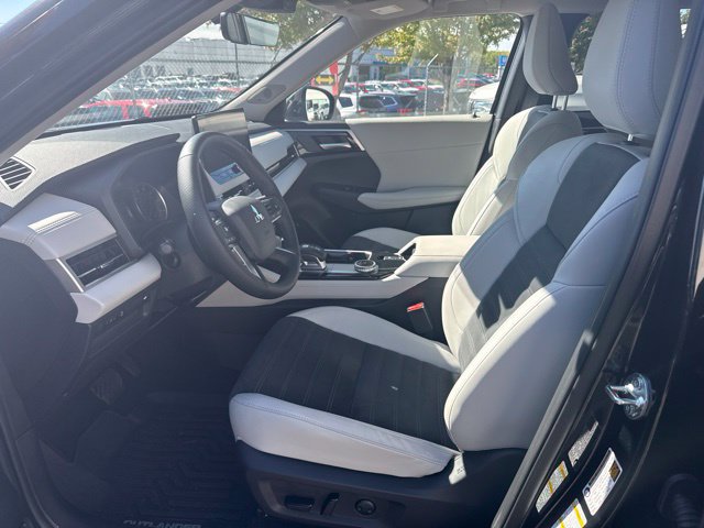 Used 2026 Mitsubishi Outlander SE AWD/4WD image 5