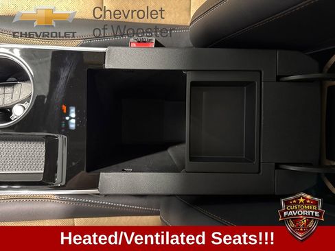 New 2026 Chevrolet Equinox ACTIV w/ Convenience Package III AWD/4WD image 24